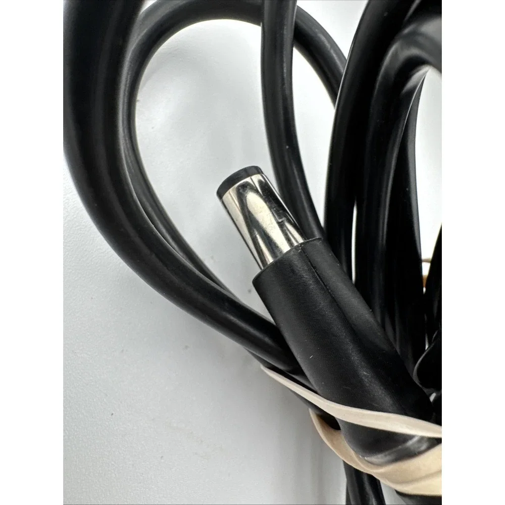 DELL DA130PE1-00 19.5V 6.7A Genuine Original‎ AC Power Adapter Charger